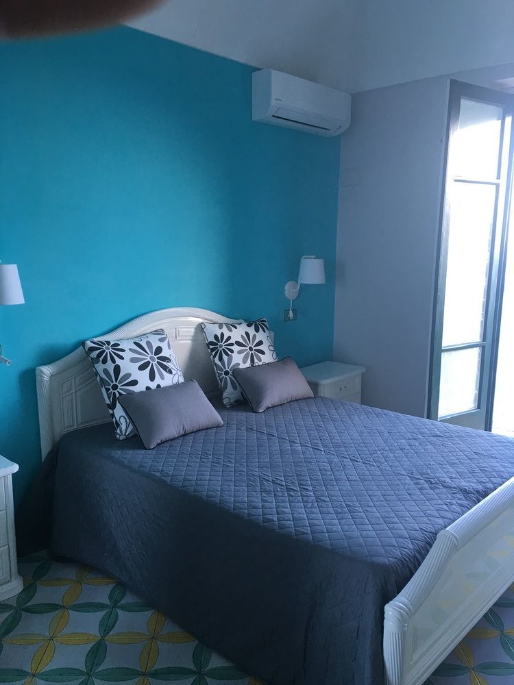 Amalfi Apartments Design Centro Storico 외부 사진